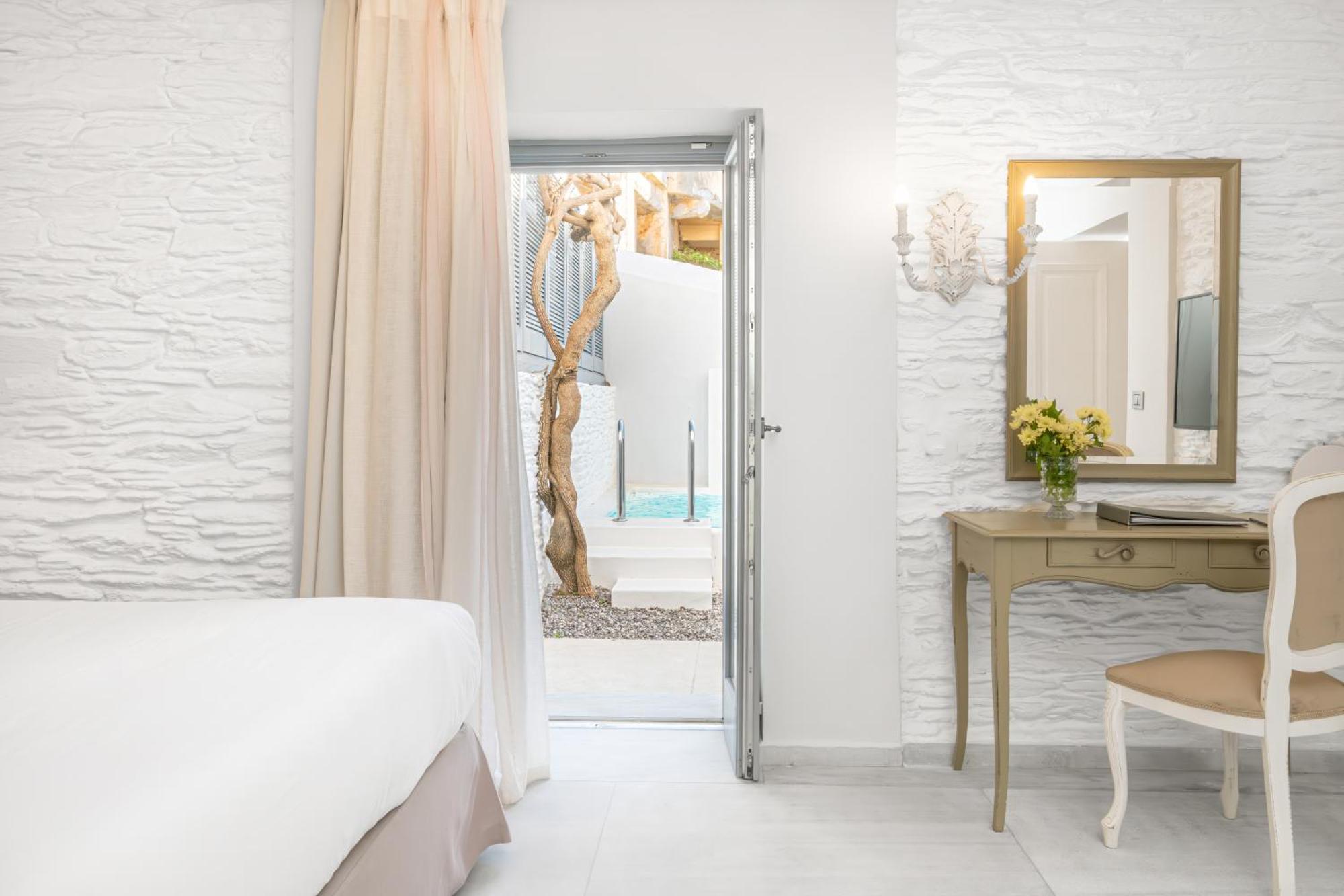Hotel Micra Anglia Boutique & 5*