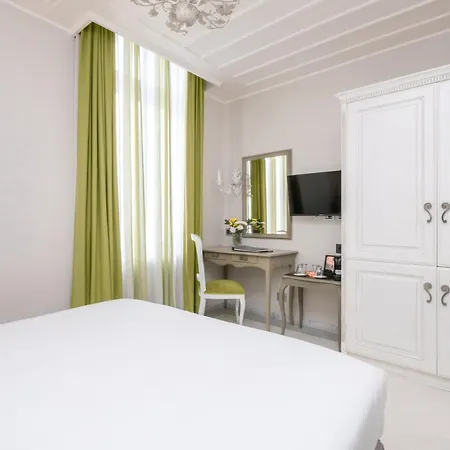 Micra Anglia Boutique Hotel & Spa Andros Town Exterior photo