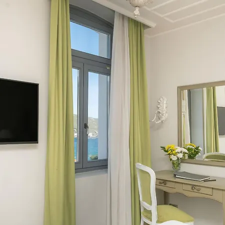 Micra Anglia Boutique Hotel & Spa Andros Town Exterior photo
